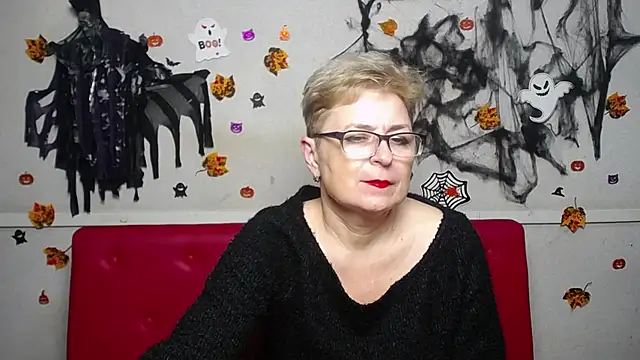 EmiliaGree's Live XXX Chat