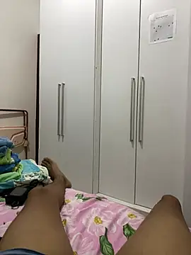 Show modela 0Nego na web-kameri