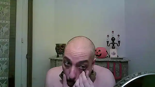 XXX chat uživo modela jyl151