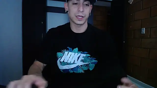 Chat +18 de xxxmethodic ao vivo