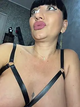 Chatroom XXX en direct de MysticCleo