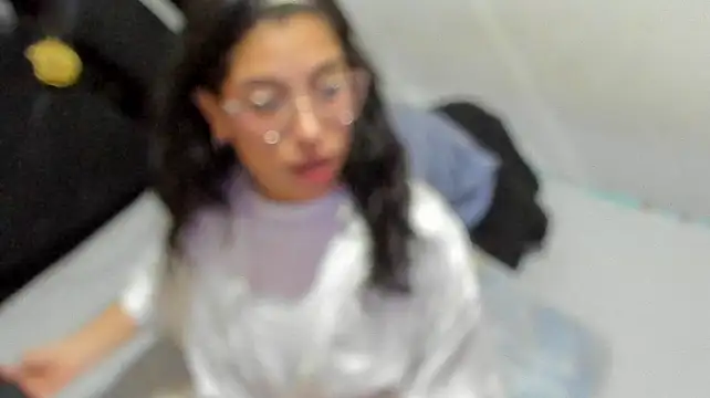 Chat +18 de TrinityJames_ ao vivo