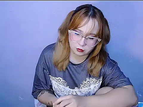 SubLayla01's Live XXX Chat