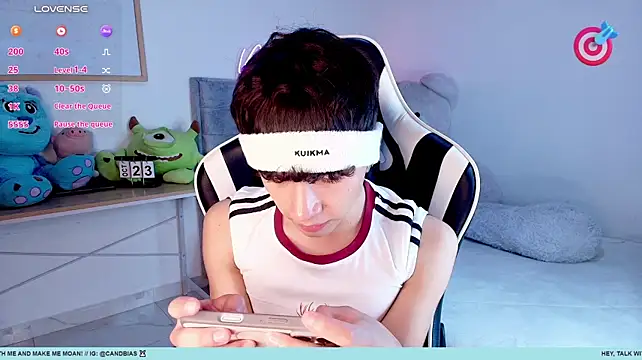 Chat +18 de Niico_Cruz ao vivo