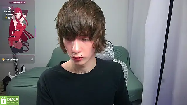LeonBoykisser 网络视讯表演