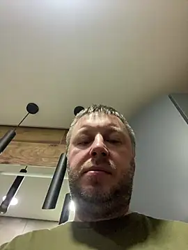 XXX chat uživo modela DorianJeday
