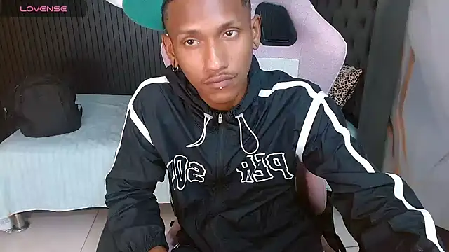 ManSant live XXX chat