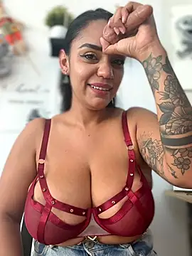 Sara-77 Live XXX-chat