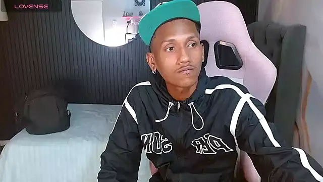 ManSant Live XXX Chat