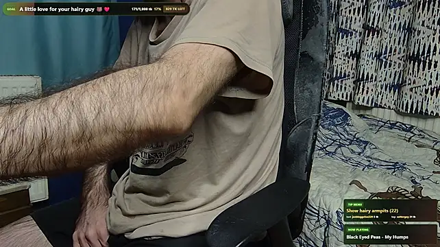 Онлайн чат XXX hairybearcb