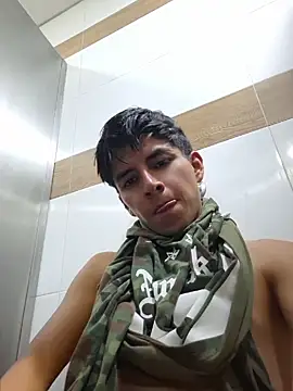 ZaneHoward XXX чат на живо