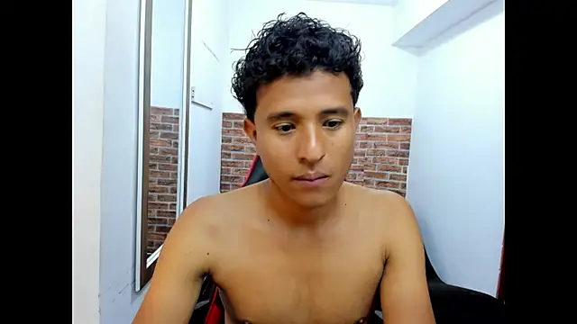 WIZARD-ALESSANDRO Live XXX Chat