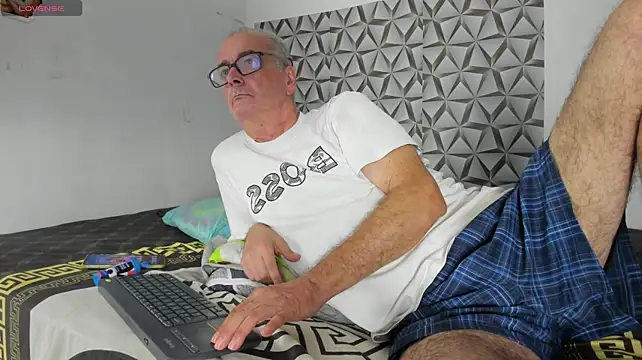 david_holman live XXX chat