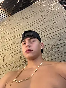 Chat +18 de Lander_Cruz ao vivo