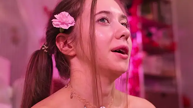 Pretty_Princess_ElinaのライブXXXチャット