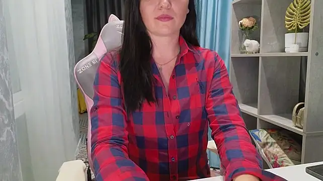 -DIVORA- – Naživo XXX chat