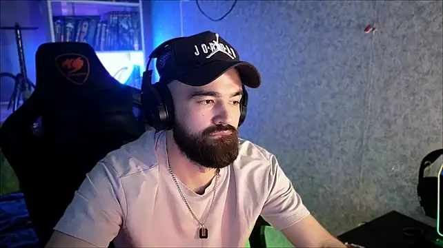 Chat +18 de _Serious_Man ao vivo