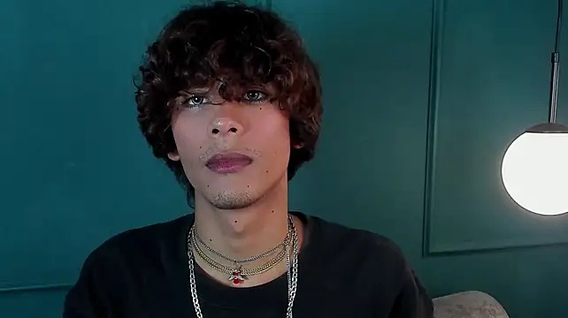 แชท XXX สดของ derek_blake