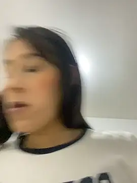 Aria-1212's Live XXX Chat