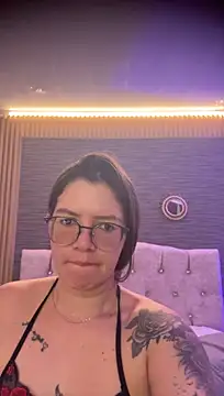 XXX chat uživo modela SamyandAlly