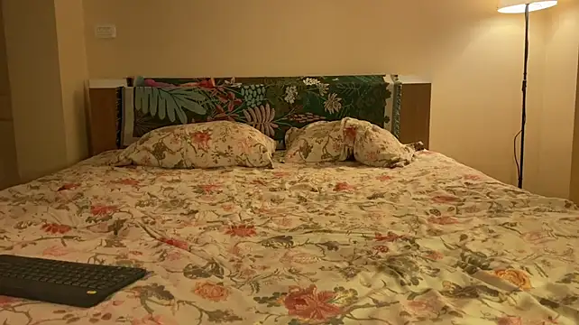 KellyTwink's Live XXX Chat