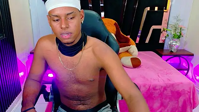 Онлайн чат XXX joel_embid