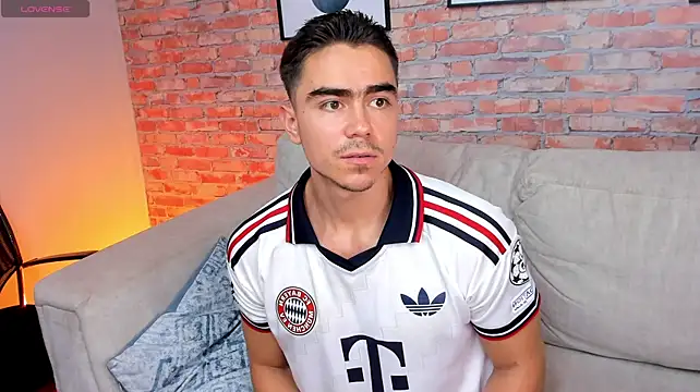 Mateo_Strong1 Live XXX-Chat