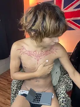 Aronn_44 XXX чат на живо