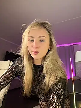 Chat +18 de Mally_Say ao vivo
