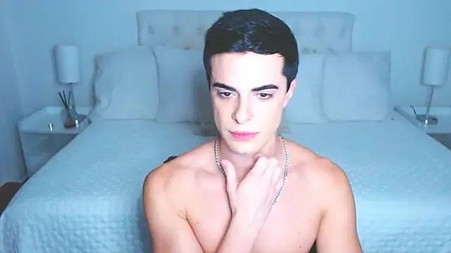 mr_hunterx élő XXX-chatje