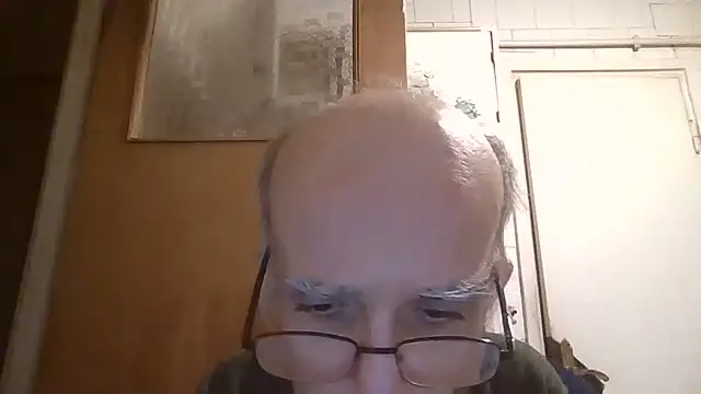 mariusica1@xh live XXX chat