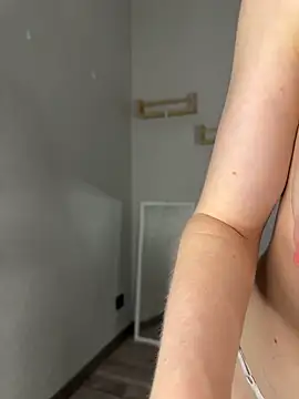 AliceWet's Live XXX Chat