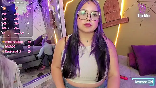Živý XXX chat raiven_purplegp