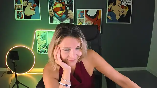 NicoleHitman's Live XXX Chat