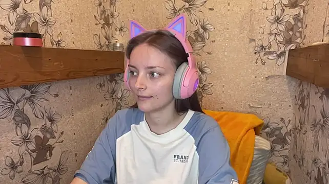 EmyMiu's Live XXX Chat
