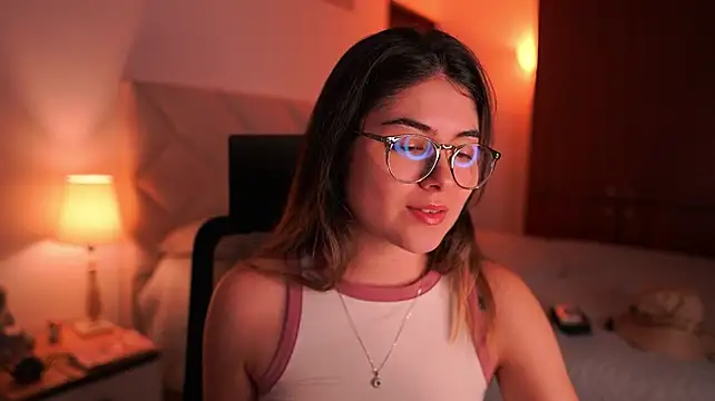 Lau_Bee Chat XXX live