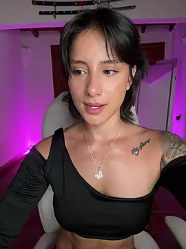 Chat +18 de Ale_Lewis ao vivo