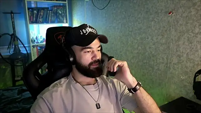_Serious_Man Live XXX Chat