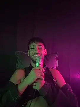 Chat +18 de Gipsyboysteve ao vivo