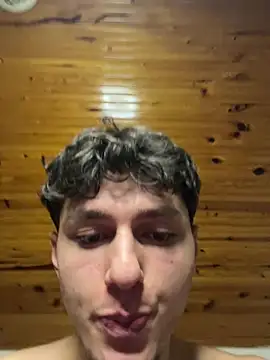 crazyboyy3 Adlı Modelin Web Kamerası Şovu