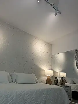 ava_blue Adlı Modelin Canlı XXX Sohbeti