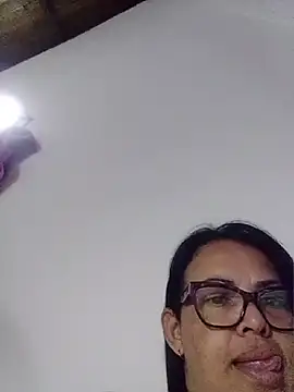 Xoticxenax live XXX chat