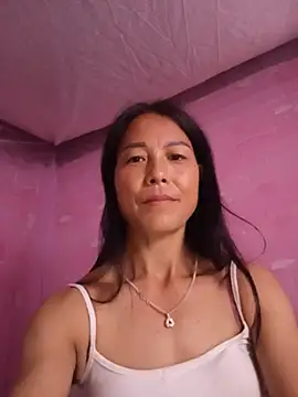 Lily-ly Chat XXX in diretta