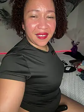 Chat +18 de debboraWagner ao vivo