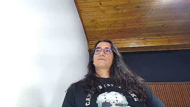 Diogenesx69 라이브 XXX 채팅