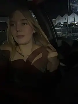 A1lesandra3 élő XXX-chatje