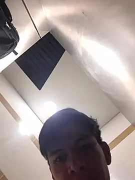 Živý XXX chat ZaneHoward