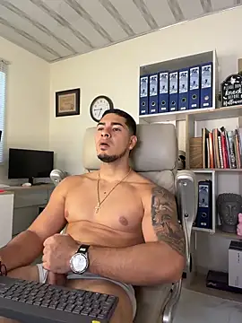 Živý XXX chat Dimitri_Colleman