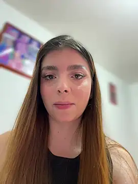 Cloew_Marz Adlı Modelin Canlı XXX Sohbeti