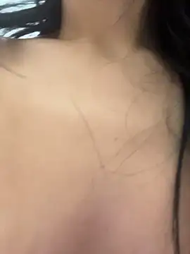 Živý XXX chat TiniLoveXXX